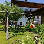 Hof Unterhuben *