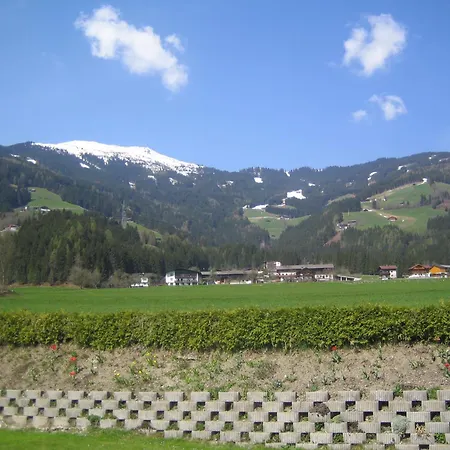 Hof Unterhuben *