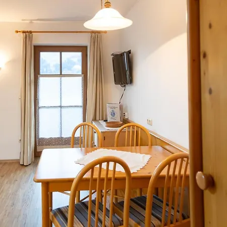 Hof Unterhuben Farm stay *