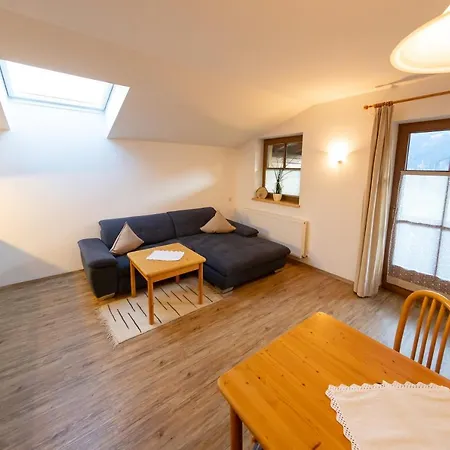Hof Unterhuben Farm stay *