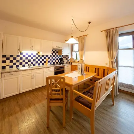 Hof Unterhuben Farm stay *